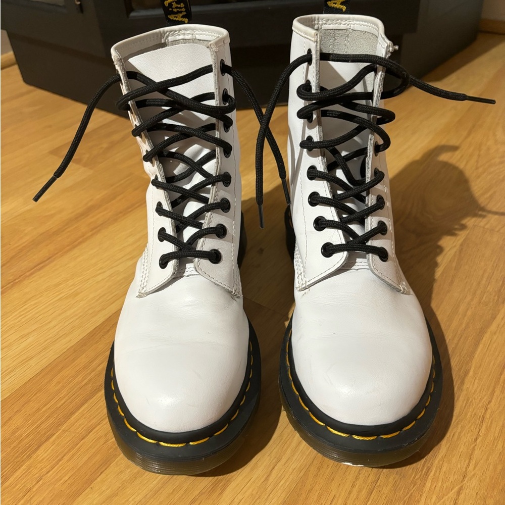 Dr. Martens 1460 Soft leather White lace up Boots